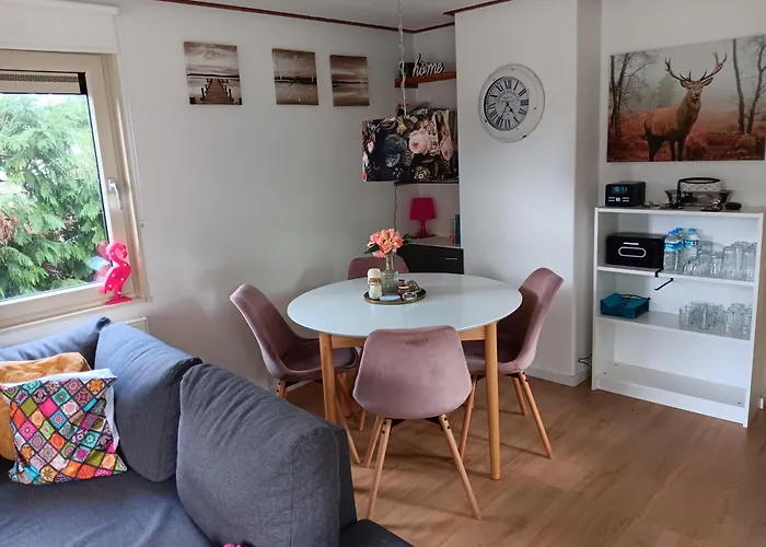 Chalet Klein Vink - 25 A Broekhuizen (Limburg)